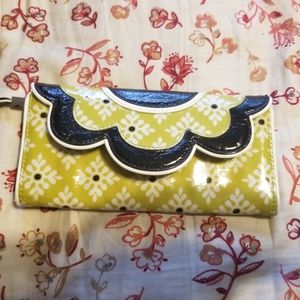 Vera Bradley Frill Wallet